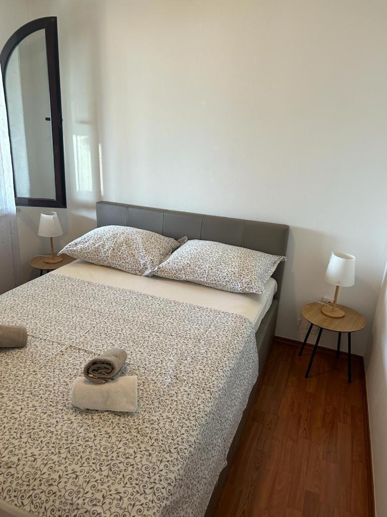 Apartments By The Sea Slatine, Ciovo - 1128 Zimmer foto