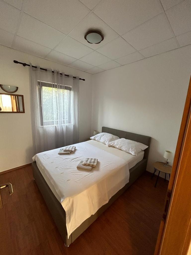 Apartments By The Sea Slatine, Ciovo - 1128 Exterior foto